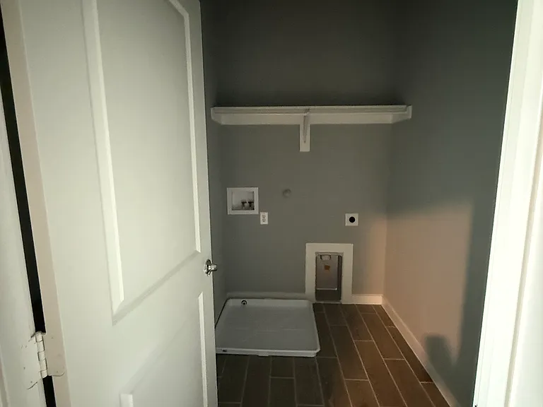7335 Ventura Ln — Photo 9