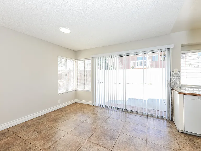 11929 Sugar Creek Ct — Photo 12