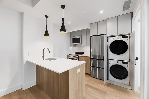 Rented by REAL New York | media 5