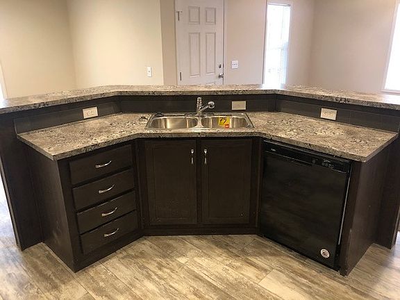 2nd image of 8712 Spruce St #885