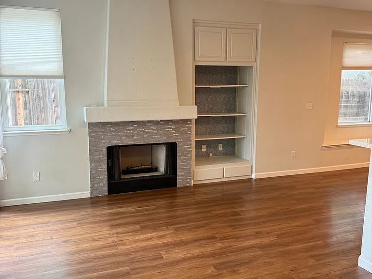 108 Robinson Ct — Photo 15