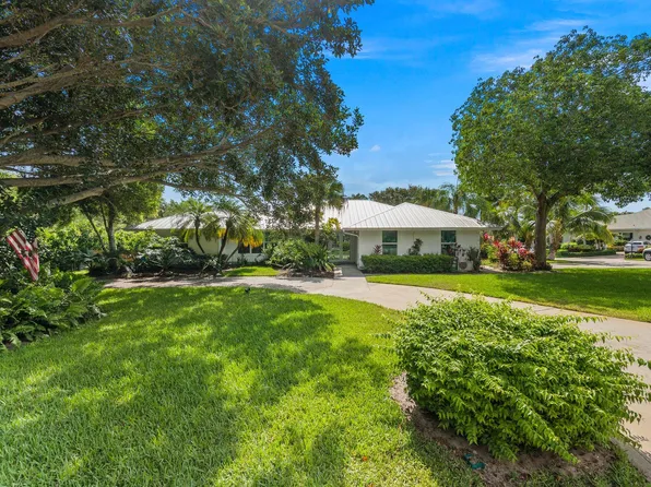 40 N River Road, Sewalls Point, FL 34996