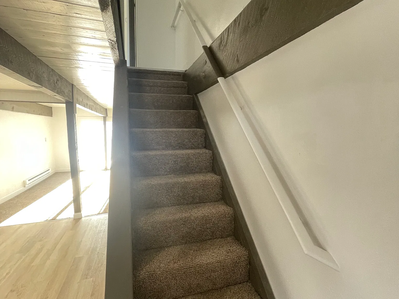 105 Lilac Way — Photo 2