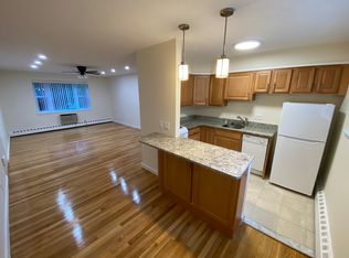 220 Saint Paul St #2, Brookline, MA 02446