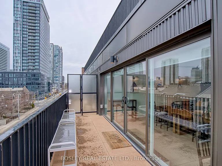 41 River St #52 — Photo 30