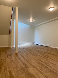 Rented by R New York