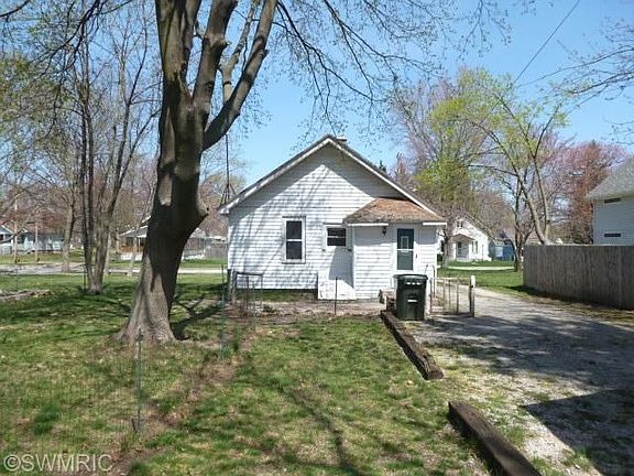 5th image of 2043 Cutler Ave
