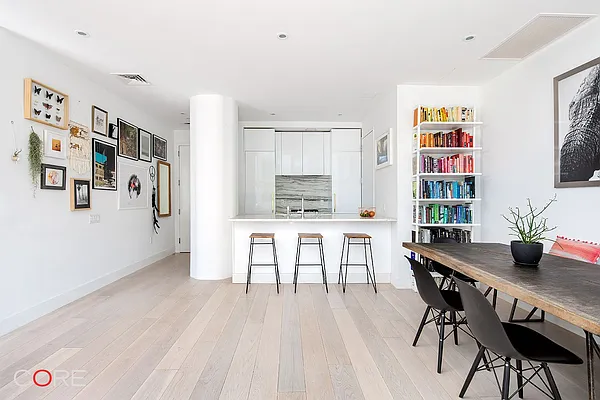 Rented by CORE | media 19