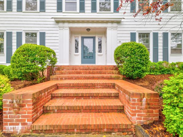 64 Blake Rd #A