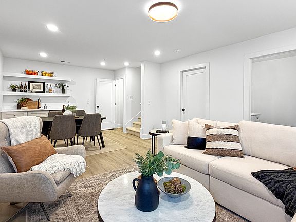 5th image of 509 S Soapstone Way #8