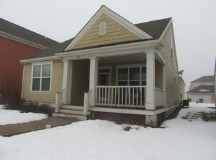 325 Village Sq, Burns Harbor, IN 46304