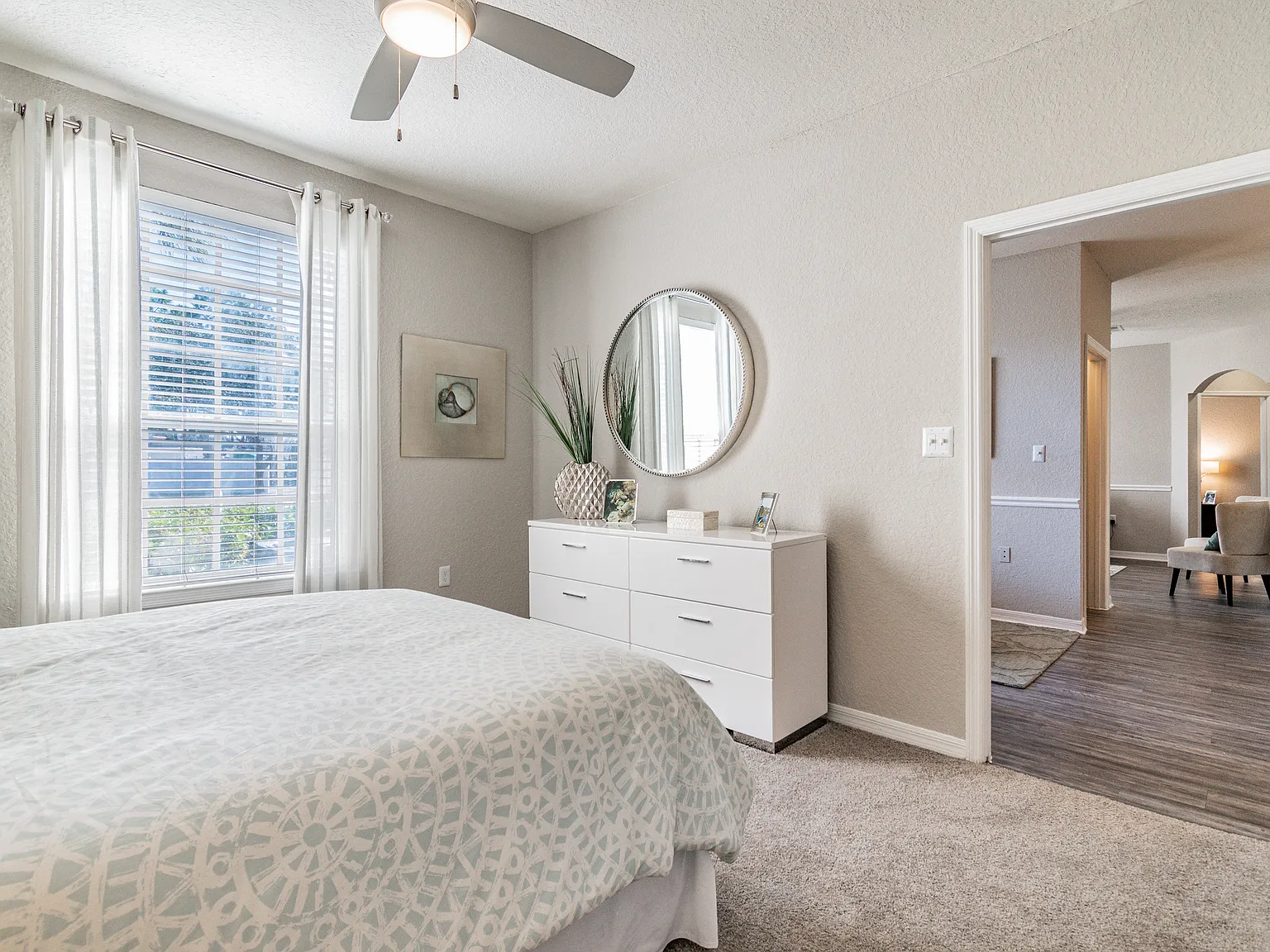 2211 Grand Isle — Photo 3