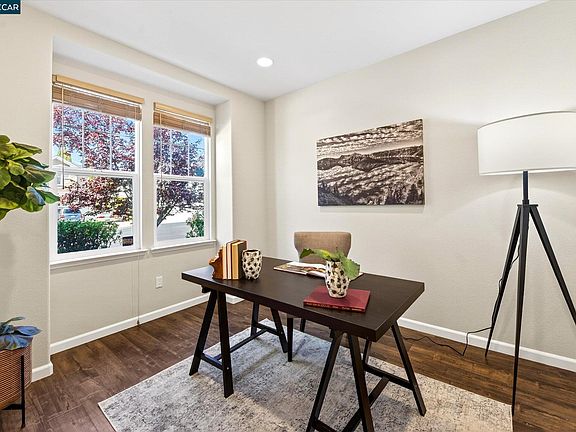 3rd image of 230 Latera Ct