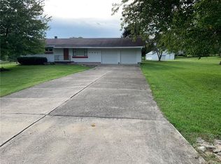 5886 Red Lion 5 Points Rd, Springboro, OH 45066