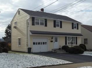 812 Placek Dr, Johnson City, NY 13790
