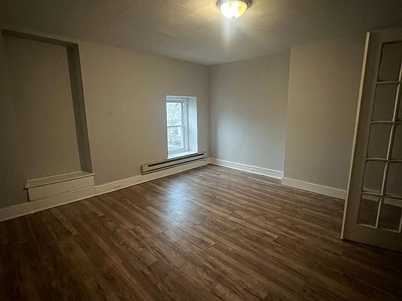 5th image of 1204 W Rockland St #4C