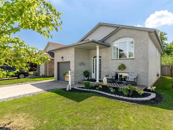 267 Greenfield Ln, Chatham Kent, ON N7L 5N3