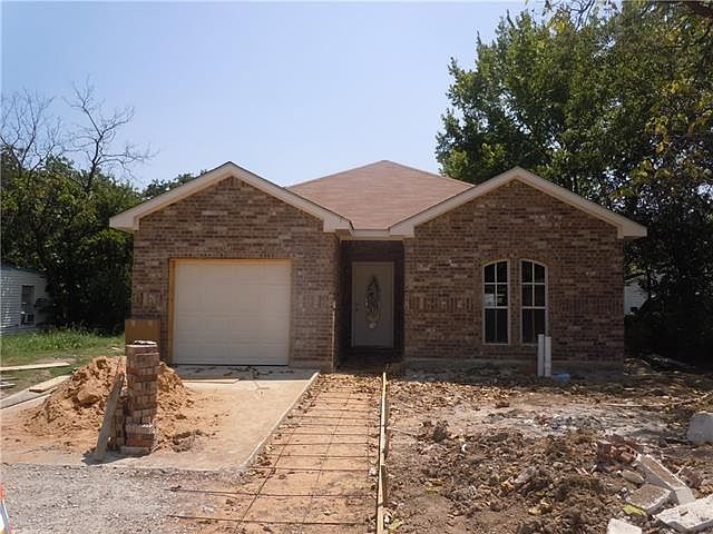 1st image of 612 Pleasant Vista Dr