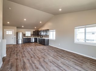 2109 Henry Johns Blvd, Bangor, WI 54614