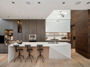 5 Relmar Rd, Toronto, ON M5P 2Y4