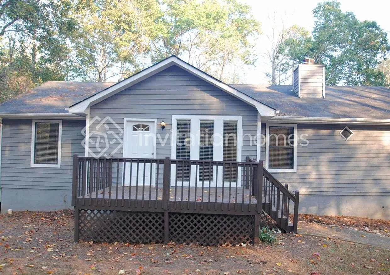 501 Victoria Rd Woodstock, GA 30189 — Photo 1