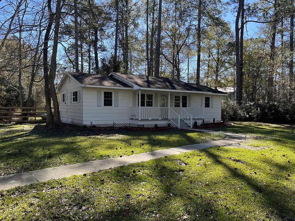 1st image of 23372 Silver Springs Dr