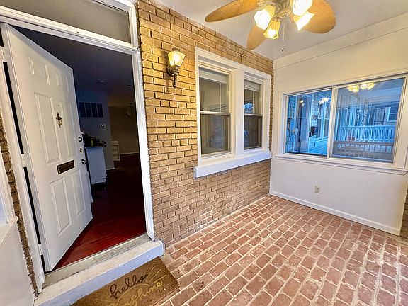 Three season enclosed porch