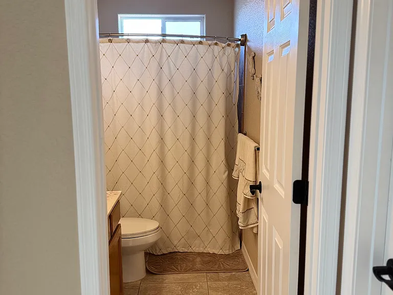 2399 E Klamath Loop — Photo 16