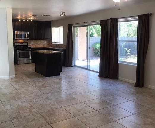 4th image of 3920 E Olive Ave