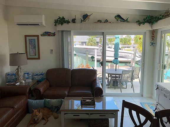 4th image of 470 4th St