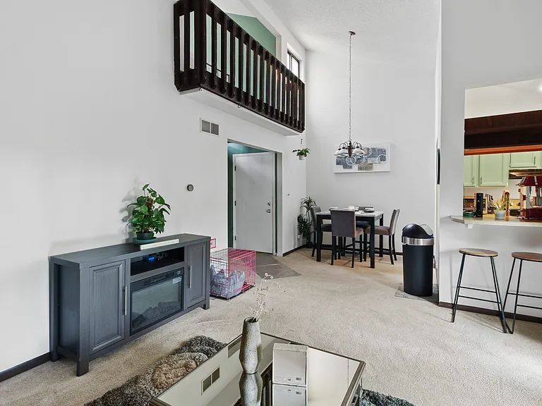 1924 Melrose Dr #C — Photo 12