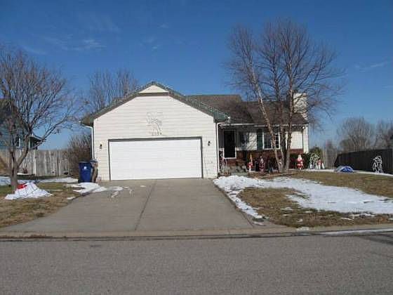 1st image of 230 Catalpa Ct