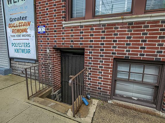 3rd image of 179 Manhattan Ave #Bf