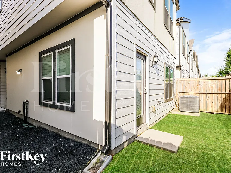 357 N Centro Cir — Photo 18