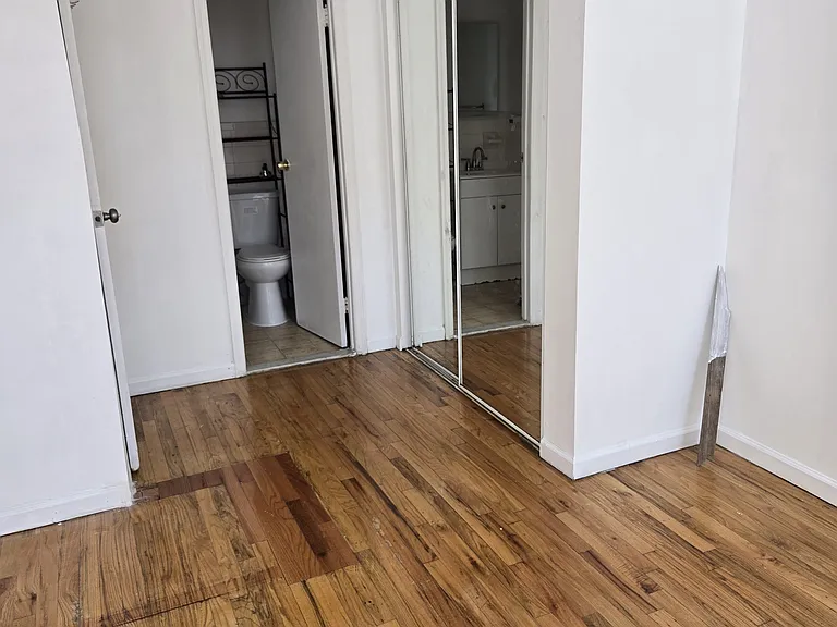 1733 Montgomery Ave #2 — Photo 7
