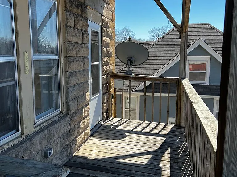 467 Herschel St. — Photo 21