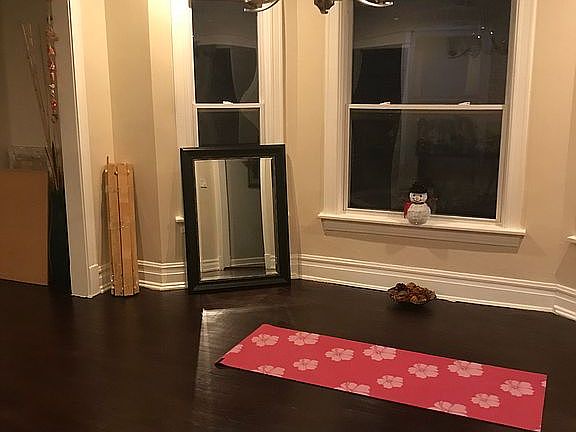 3rd image of 5061 W Sunnyside Ave