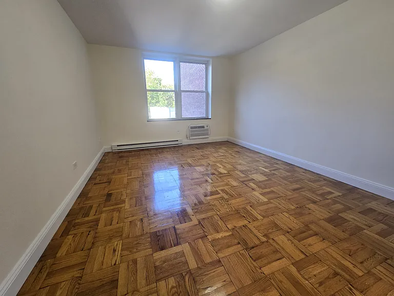 31-28 29th St #1E — Photo 8