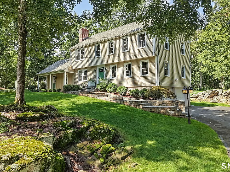 1st image of 75 Ledgewood Drive