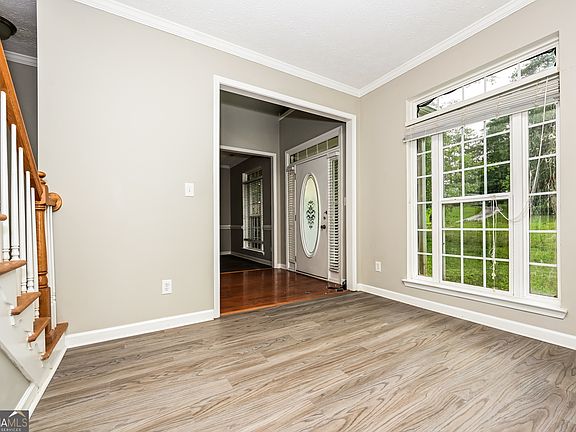 4th image of 349 Plantation Cir