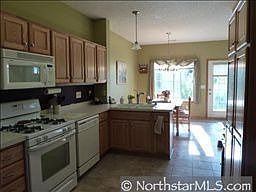 3rd image of 7827 Oak Ct