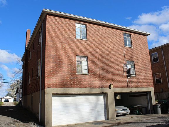 4th image of 3055 Glenmore Ave
