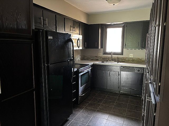 1st image of 2061 NW Hickory Ln
