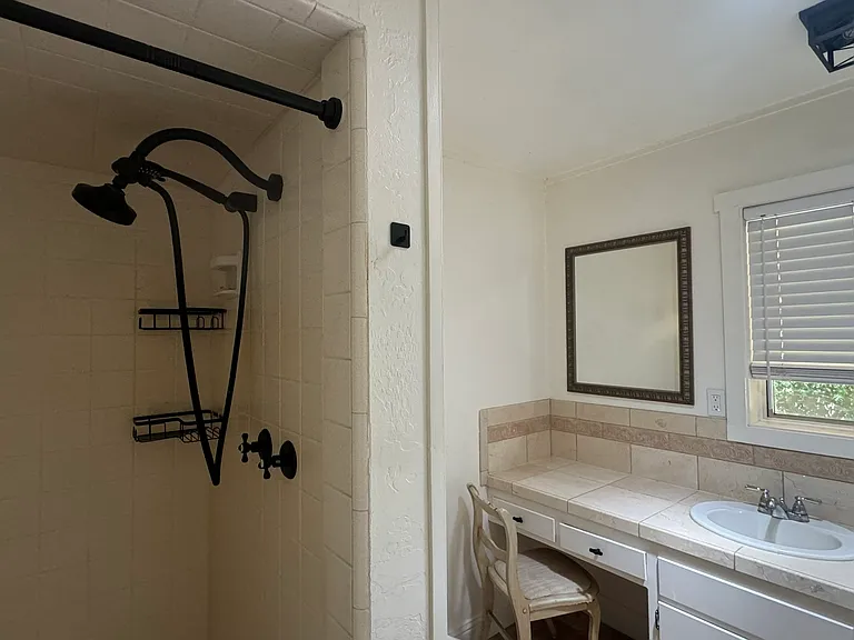 14322 Meadow Dr — Photo 20