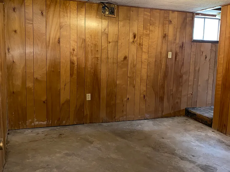 7 N Pershing Rd — Photo 15