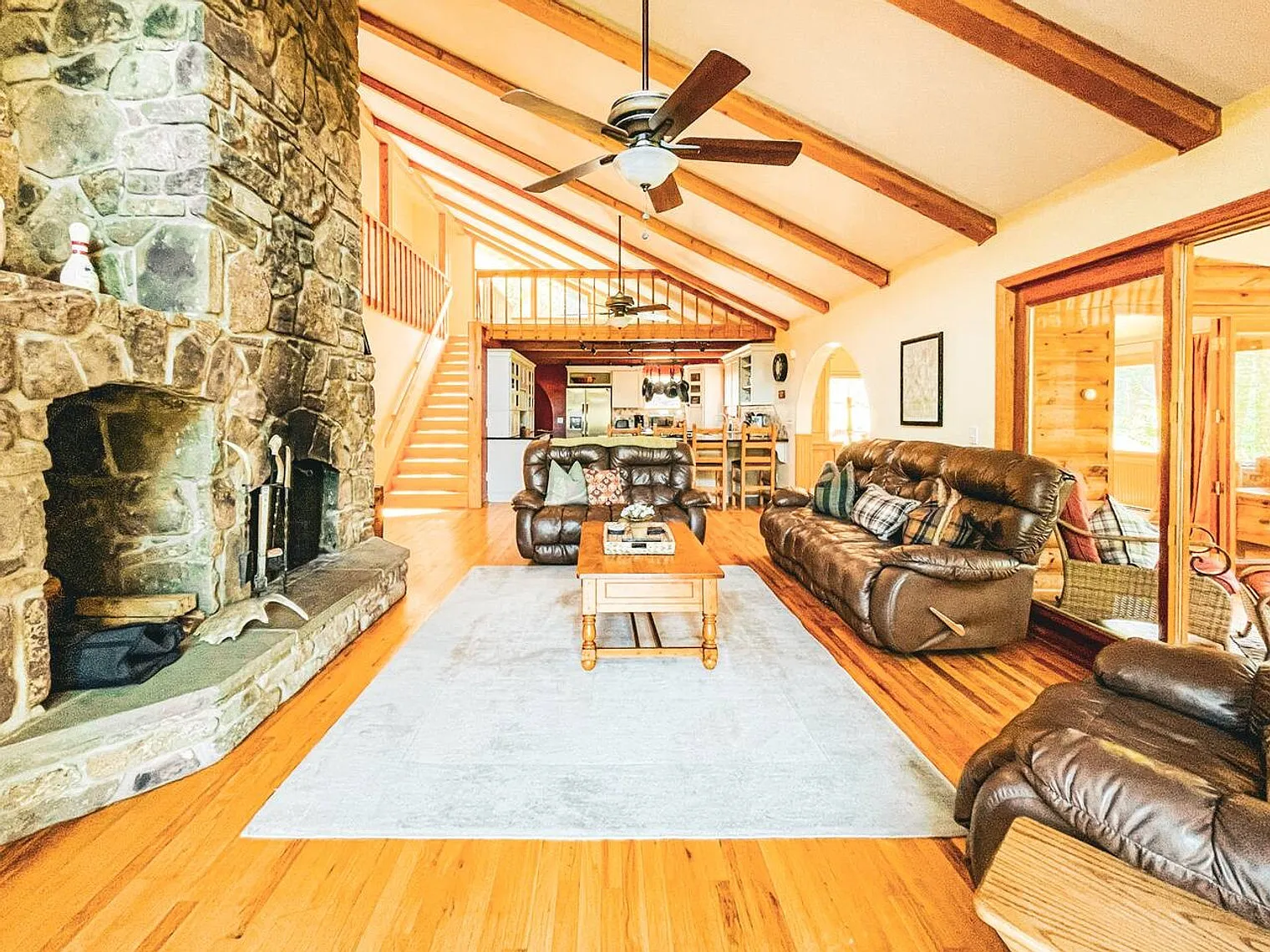 6 bed, 3.0 bath, $11,475 — Photo 4