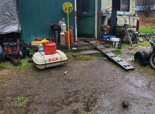 90007 Collver Point Ln, Coos Bay, OR 97420