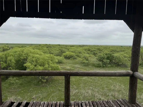 938 Fm 680, Quanah, TX 79252