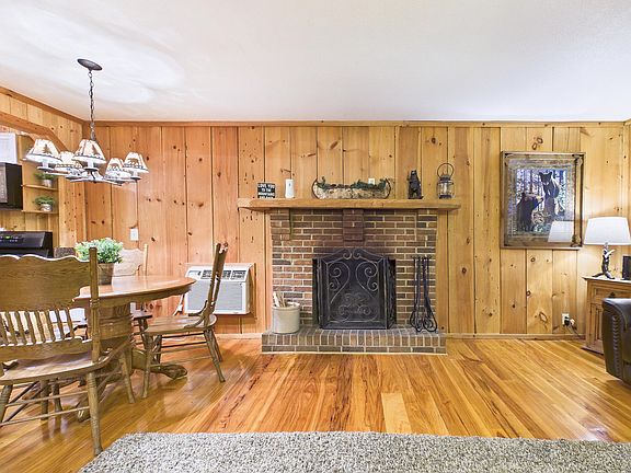 2nd image of 113 Rivendell Ln