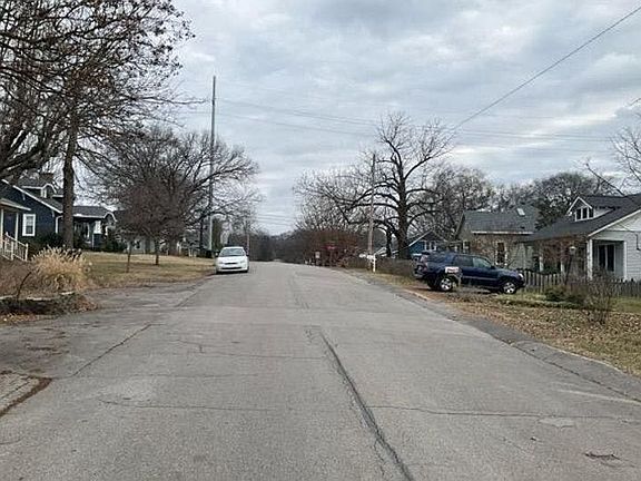 4th image of 4608 Dakota Ave